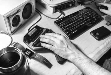 巴萨进攻火力全开，斩获四连胜引领积分榜