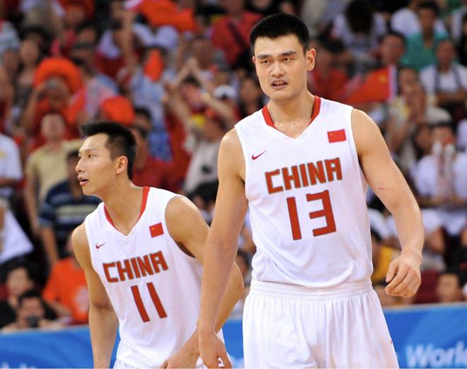 当年姚明都得打斯杯如今杨瀚森也一样(杨瀚森周琦哪个厉害)