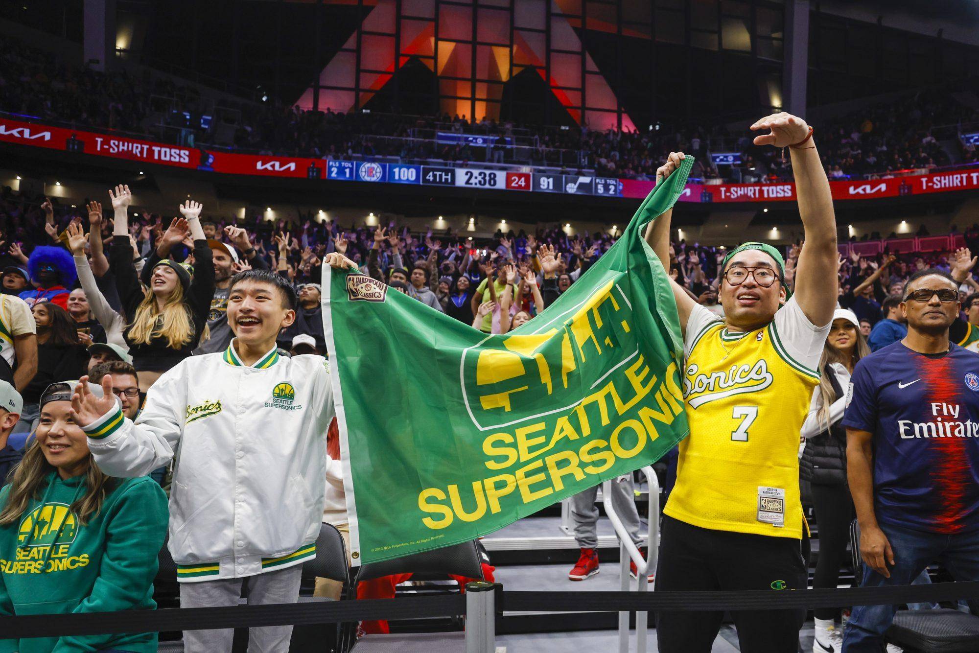NBA总决赛即将打响，球迷热情高涨(nba总决赛正如火如荼地进行,球迷们都在纷纷)